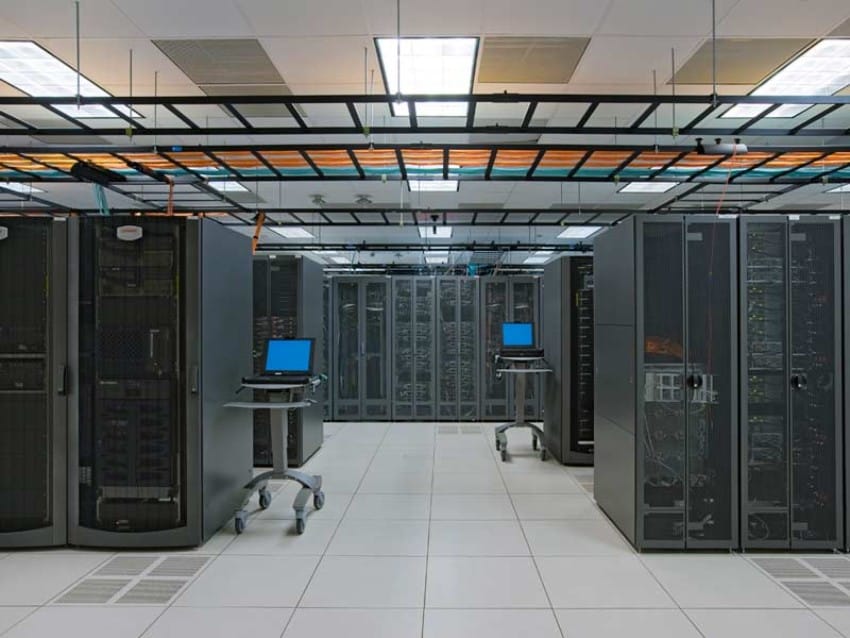 Ứng dụng của sàn nâng nhôm phòng server
